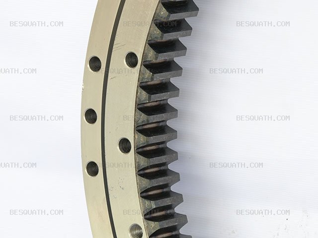 SWING BEARING KOMATSU PC58-8