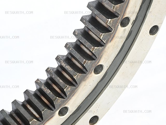 SWING BEARING KOMATSU PC60