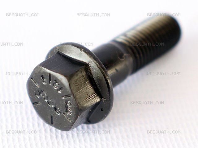 BOLT AND NUT KOMATSU PC30