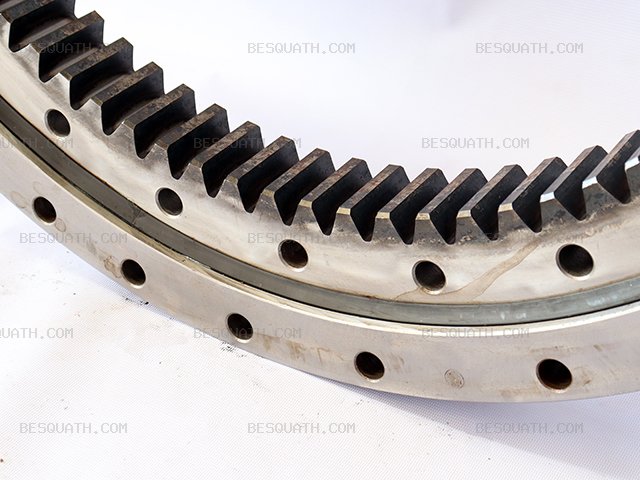 SWING BEARING KOMATSU PC70-8