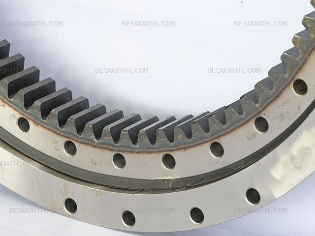 SWING BEARING KOBELCO SK75