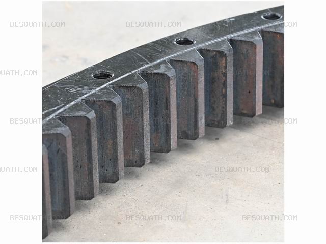 SWING BEARING SUMITOMO SH130
