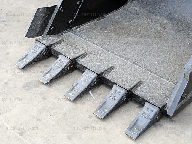 BUCKET KOMATSU PC200