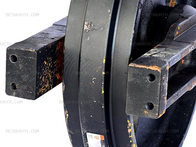 IDLER XCMG XE135