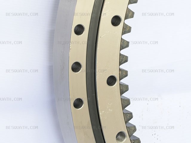 SWING BEARING KOMATSU PC58-8