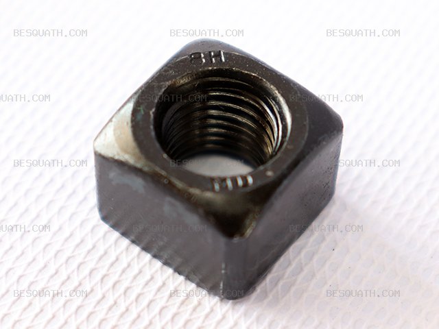 BOLT AND NUT KOMATSU PC30