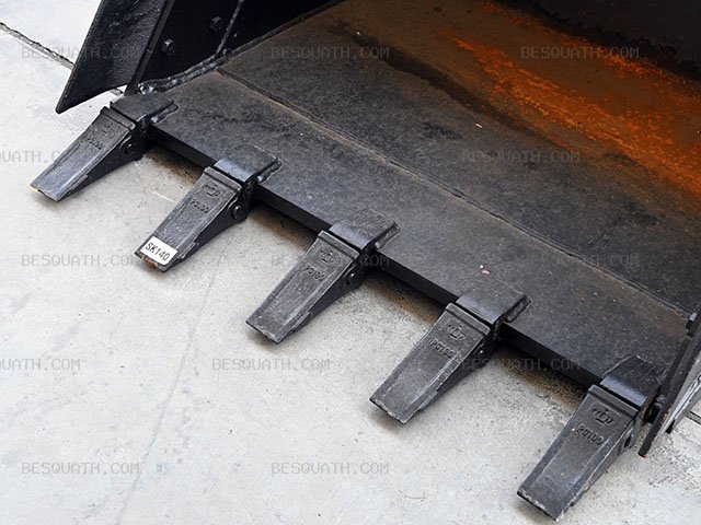 BUCKET KOBELCO SK140