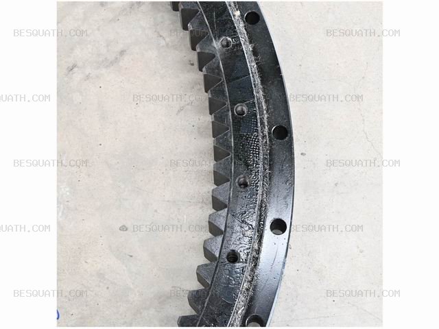 SWING BEARING SUMITOMO SH130