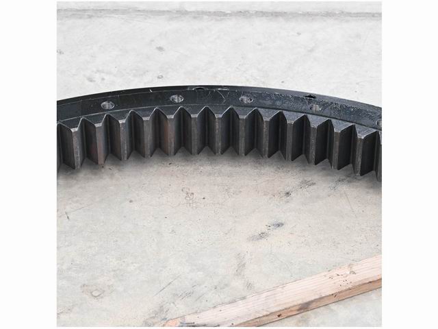 SWING BEARING SUMITOMO SH130