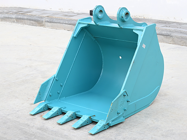 BUCKET KOBELCO SK135