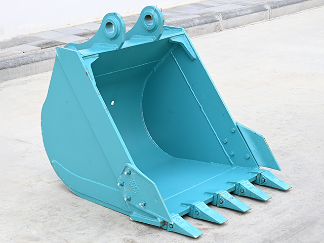 BUCKET KOBELCO SK135