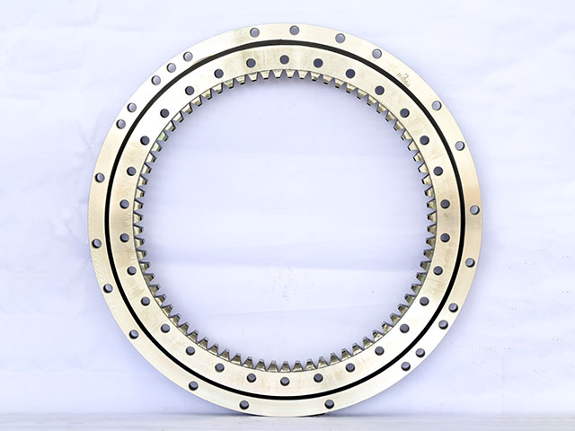 SWING BEARING KOBELCO SK75