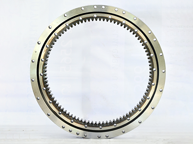 SWING BEARING HITACHI ZX60