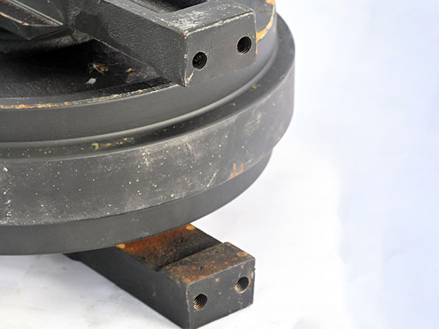 IDLER CATERPILLAR CAT311