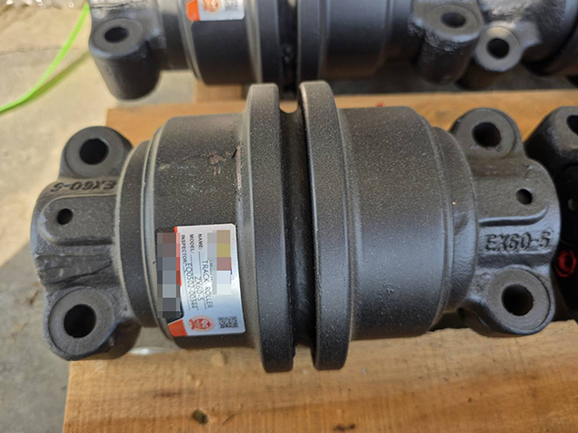 TRACK ROLLER HITACHI ZX60