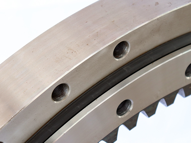 SWING BEARING KOMATSU PC70-8