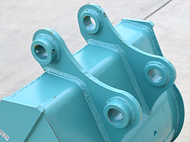 BUCKET KOBELCO SK135