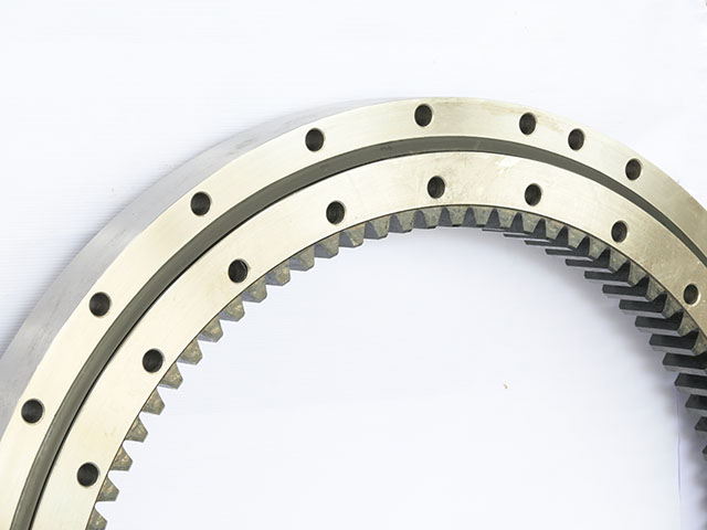 SWING BEARING KOMATSU PC58-8