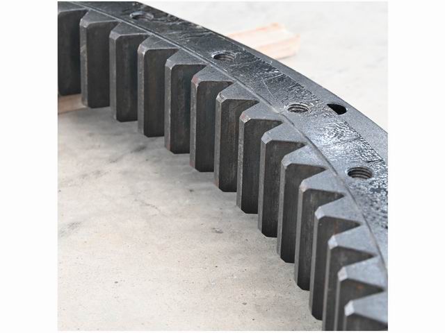 SWING BEARING SUMITOMO SH130