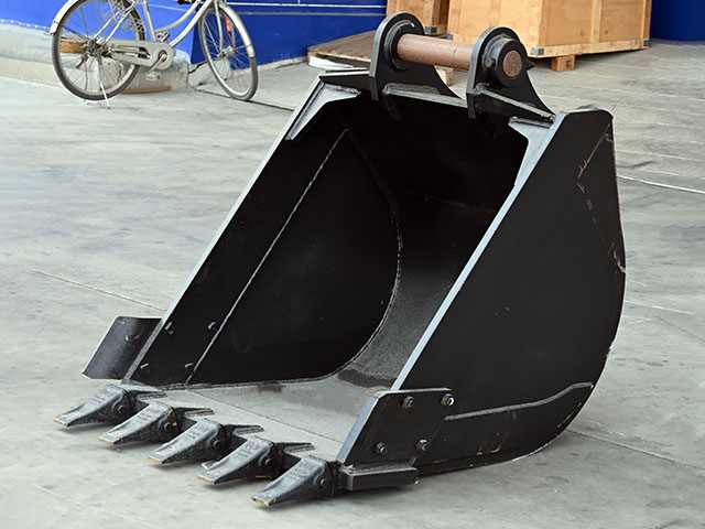 BUCKET KOMATSU PC200