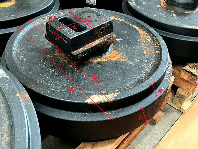 IDLER HITACHI ZX200-3