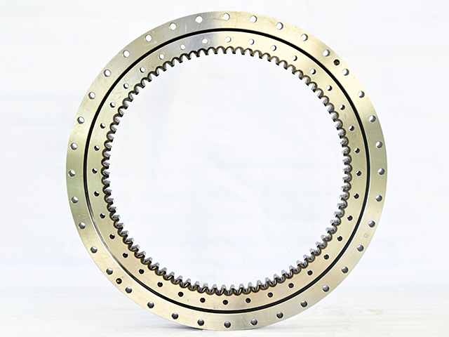 SWING BEARING SANY SY135