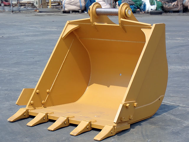 BUCKET KOMATSU PC200